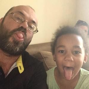 Meet your Posher, Larry